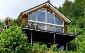 River Mosel Holiday Homes, Meerfeld Studio With A Lake View